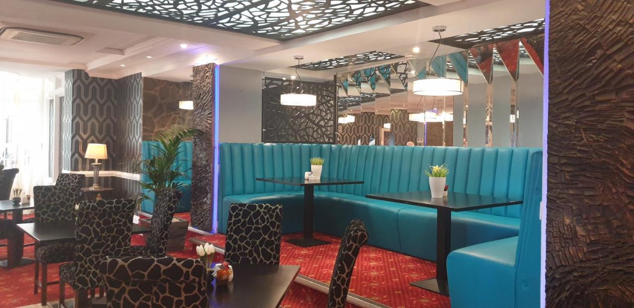 The Diplomat Hotel Restaurant & Spa Llanelli Zewnętrze zdjęcie