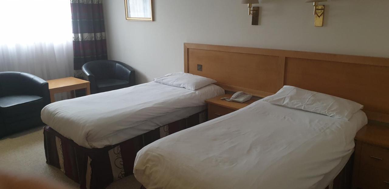 The Diplomat Hotel Restaurant & Spa Llanelli Zewnętrze zdjęcie