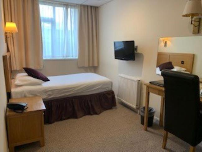 The Diplomat Hotel Restaurant & Spa Llanelli Zewnętrze zdjęcie