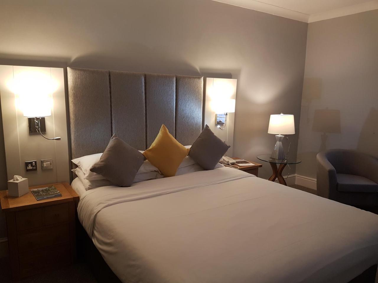 The Diplomat Hotel Restaurant & Spa Llanelli Zewnętrze zdjęcie