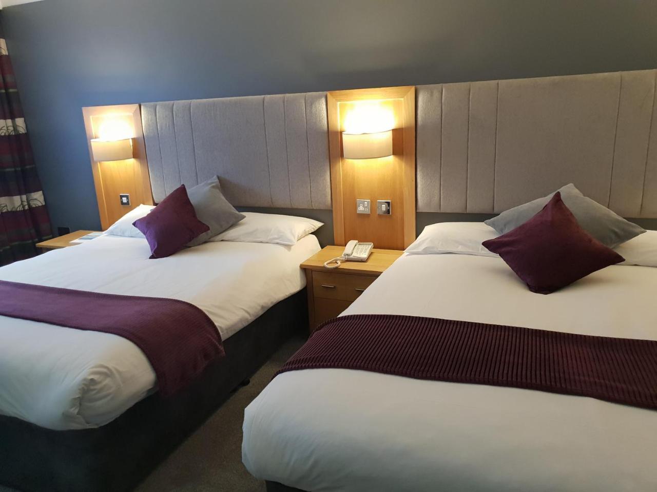 The Diplomat Hotel Restaurant & Spa Llanelli Zewnętrze zdjęcie